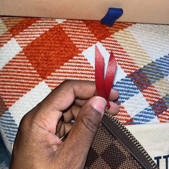 Authentic LV 8 card holder clemence wallet - Picture 4 of 8